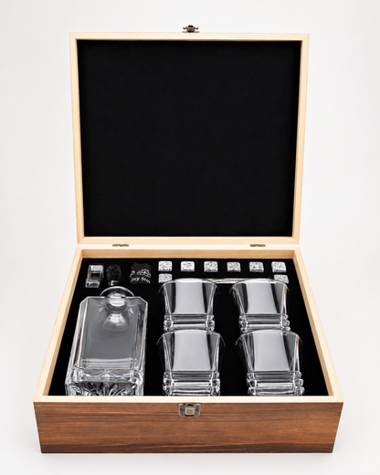 Whisky-Geschenkset in Holzkiste